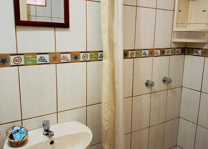 Big Vacation Hostel